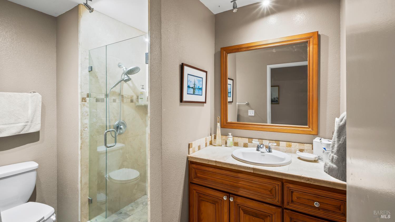 Detail Gallery Image 25 of 64 For 442 Yellowstone Dr, Vacaville,  CA 95687 - 3 Beds | 2 Baths