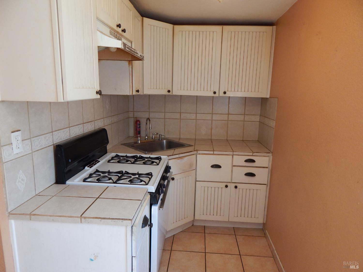 Detail Gallery Image 6 of 22 For 1512 15th St, San Pablo,  CA 94806 - 2 Beds | 1 Baths