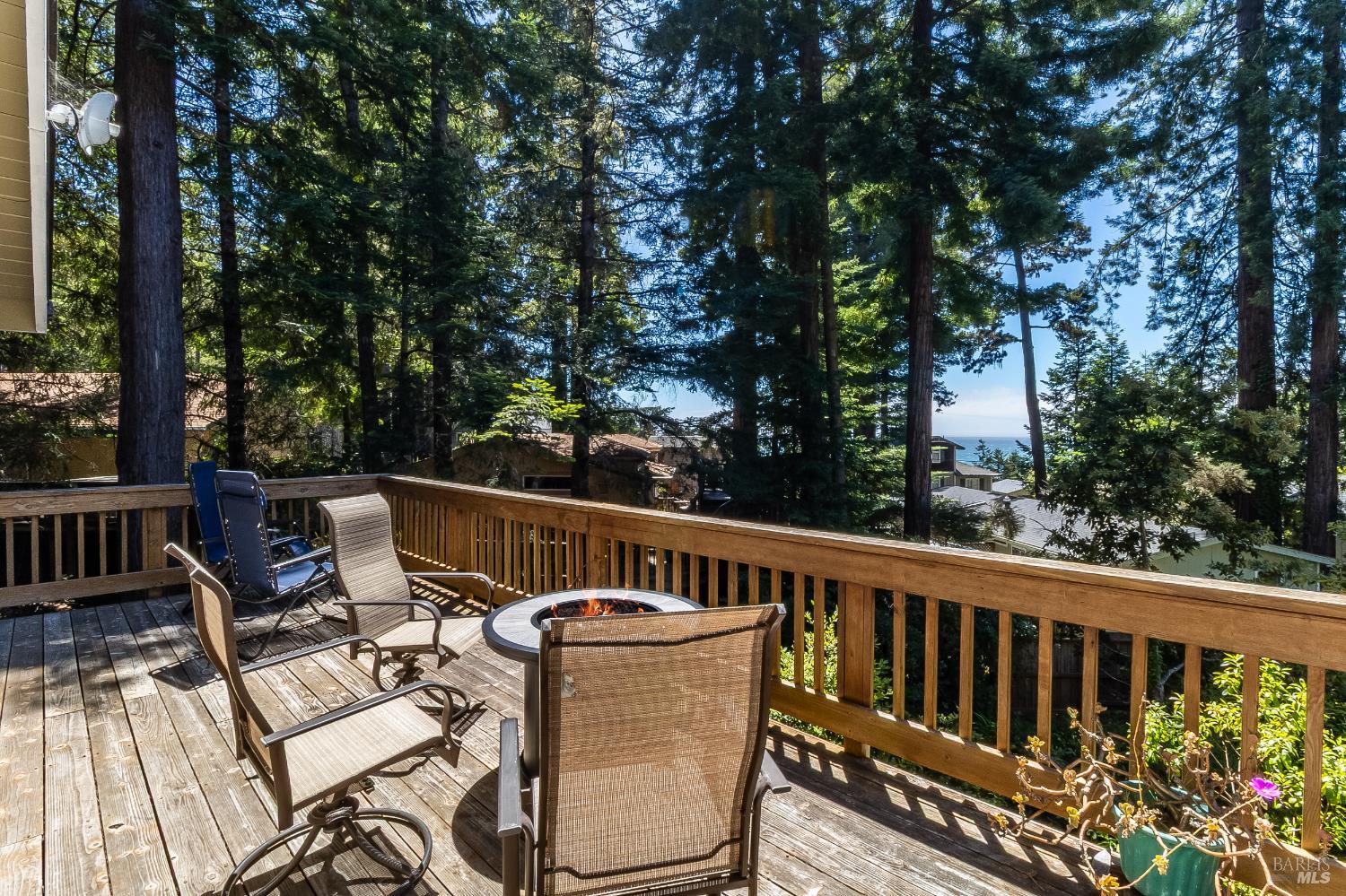 Detail Gallery Image 23 of 87 For 35550 Ocean View Way, Gualala,  CA 95445 - 3 Beds | 2 Baths