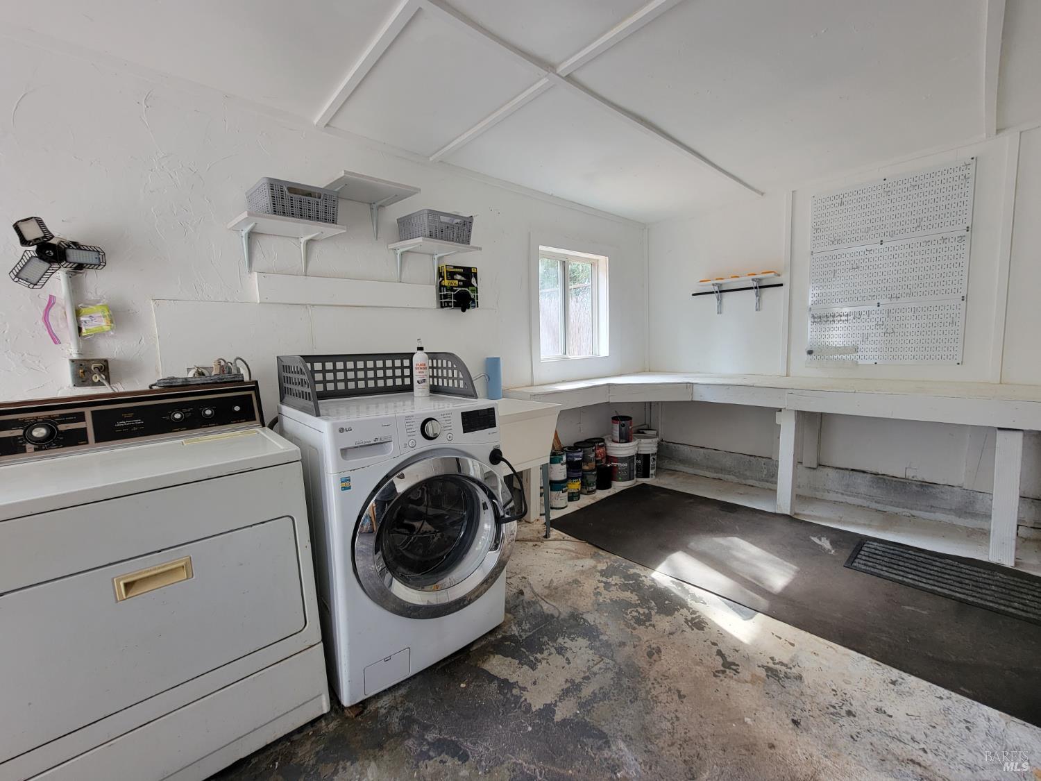 Detail Gallery Image 25 of 52 For 8743 Franklin St, Windsor,  CA 95492 - 1 Beds | 1 Baths