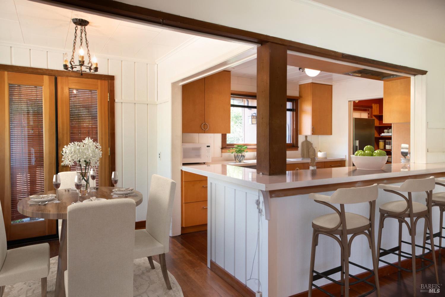 Detail Gallery Image 6 of 35 For 176 Railroad Ave, Woodacre,  CA 94973 - 2 Beds | 2 Baths