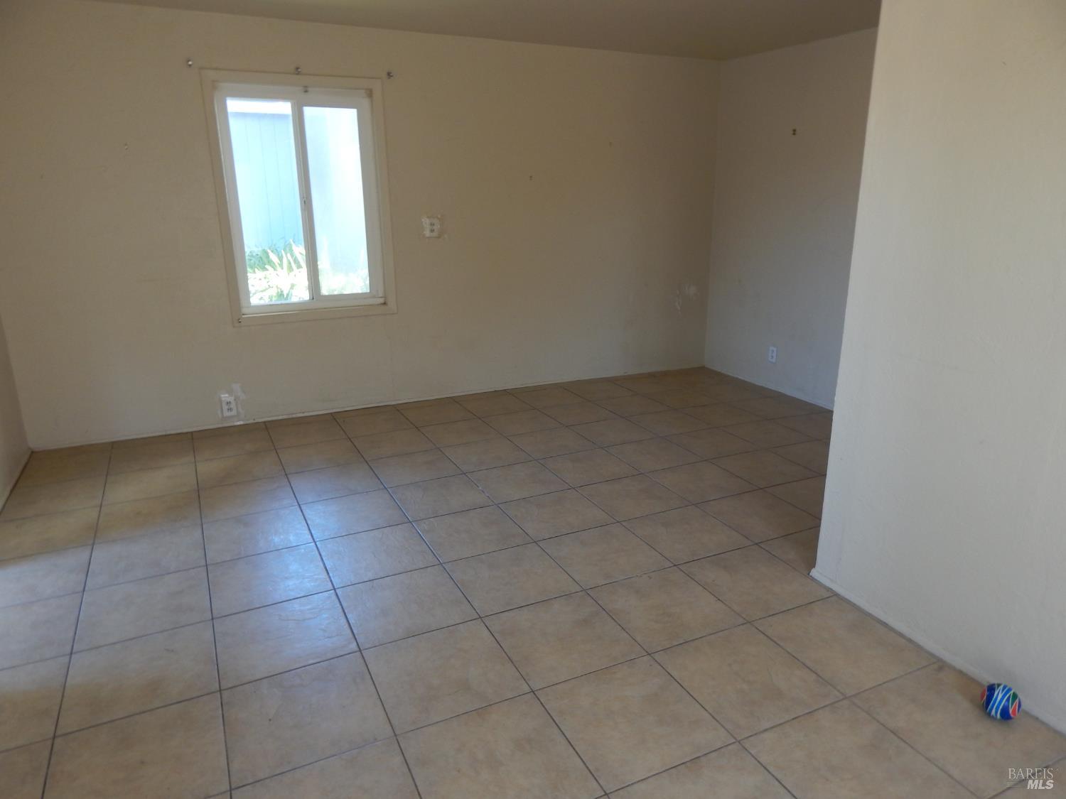 Detail Gallery Image 4 of 29 For 2854 16th St, San Pablo,  CA 94806 - 3 Beds | 1 Baths