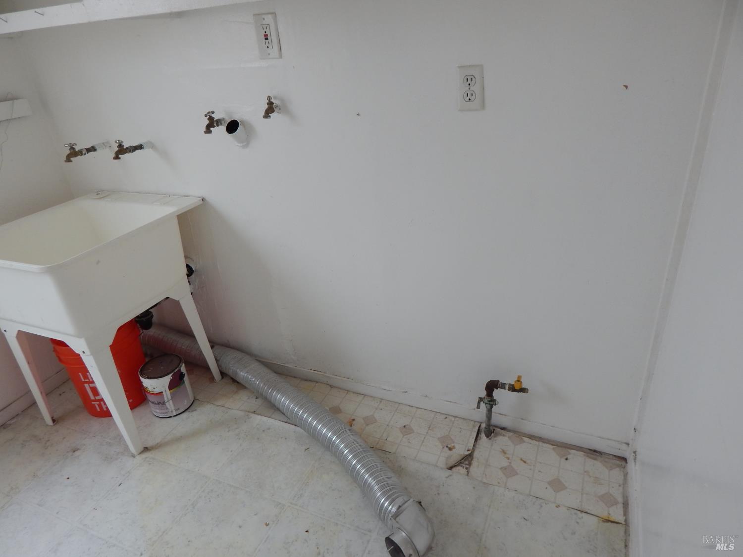 Detail Gallery Image 15 of 29 For 2854 16th St, San Pablo,  CA 94806 - 3 Beds | 1 Baths