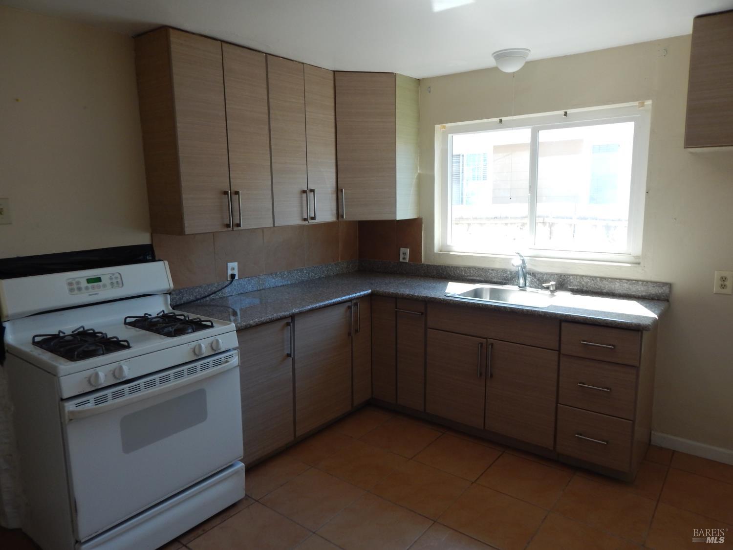 Detail Gallery Image 11 of 29 For 2854 16th St, San Pablo,  CA 94806 - 3 Beds | 1 Baths