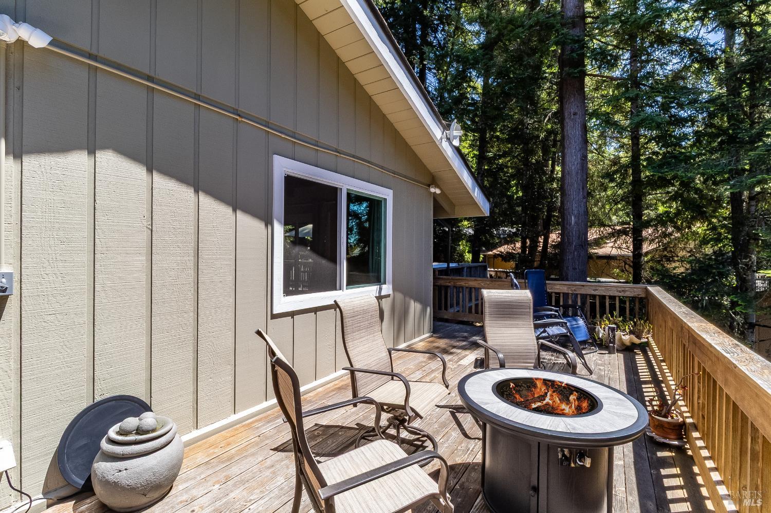 Detail Gallery Image 26 of 87 For 35550 Ocean View Way, Gualala,  CA 95445 - 3 Beds | 2 Baths