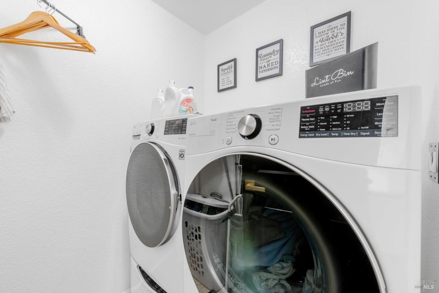 Detail Gallery Image 27 of 56 For 2541 Rowe Dr, Fairfield,  CA 94533 - 5 Beds | 3 Baths