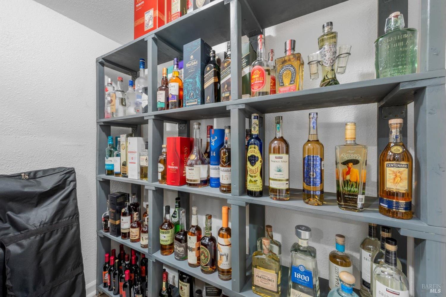 Detail Gallery Image 42 of 56 For 2541 Rowe Dr, Fairfield,  CA 94533 - 5 Beds | 3 Baths