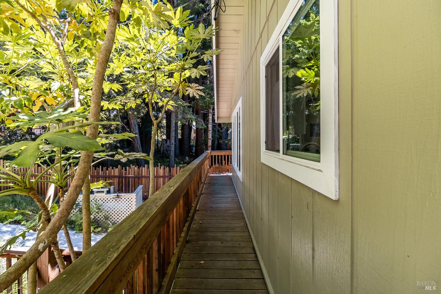 Detail Gallery Image 12 of 87 For 35550 Ocean View Way, Gualala,  CA 95445 - 3 Beds | 2 Baths