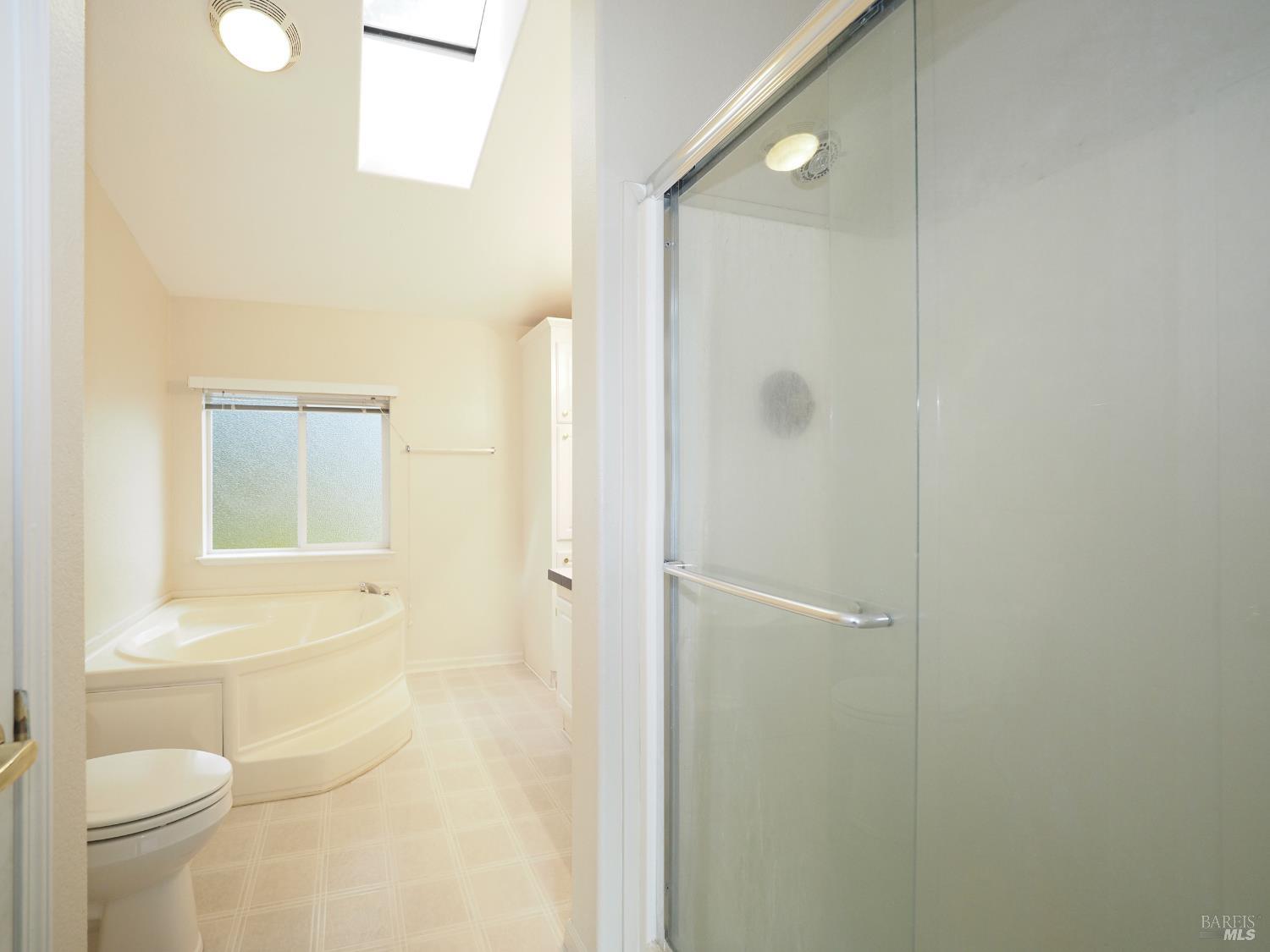 Detail Gallery Image 16 of 50 For 115 School House Ln, Geyserville,  CA 95441 - – Beds | – Baths