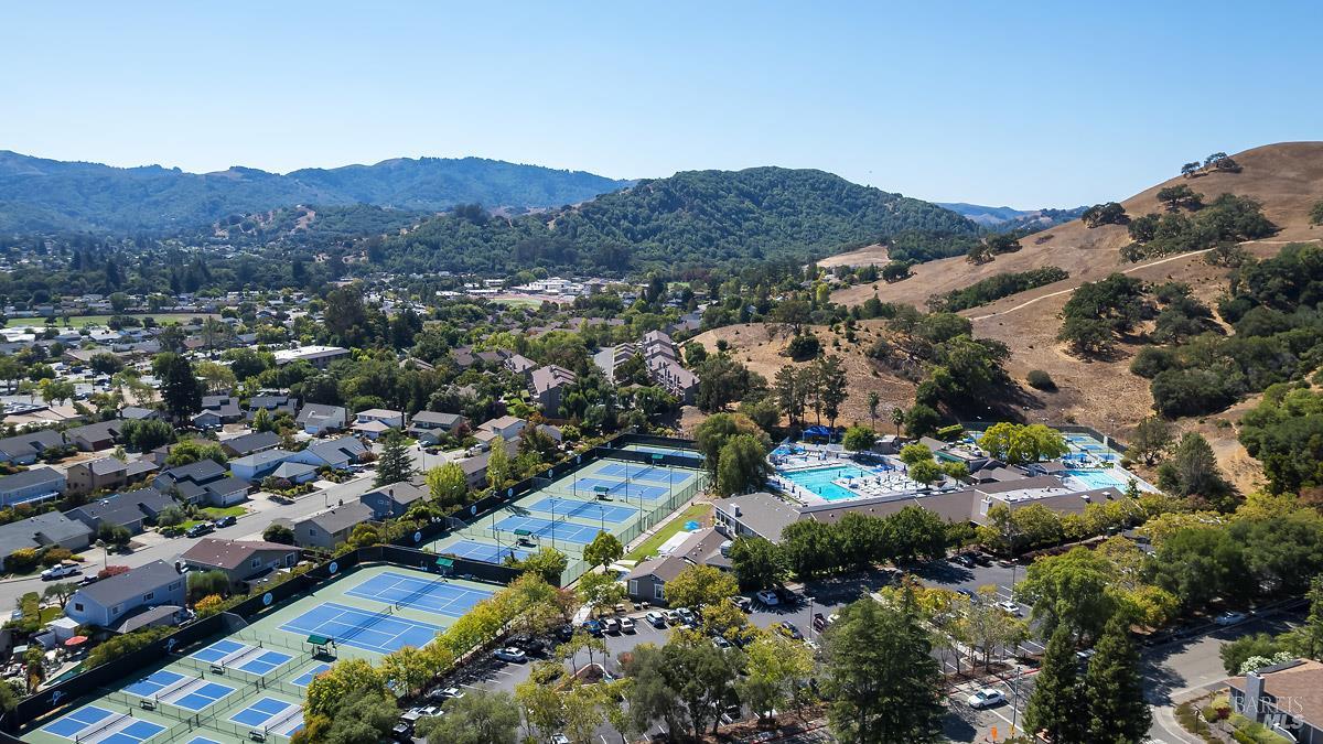 Detail Gallery Image 47 of 56 For 36 Andreas Ct, Novato,  CA 94945 - 4 Beds | 2/1 Baths