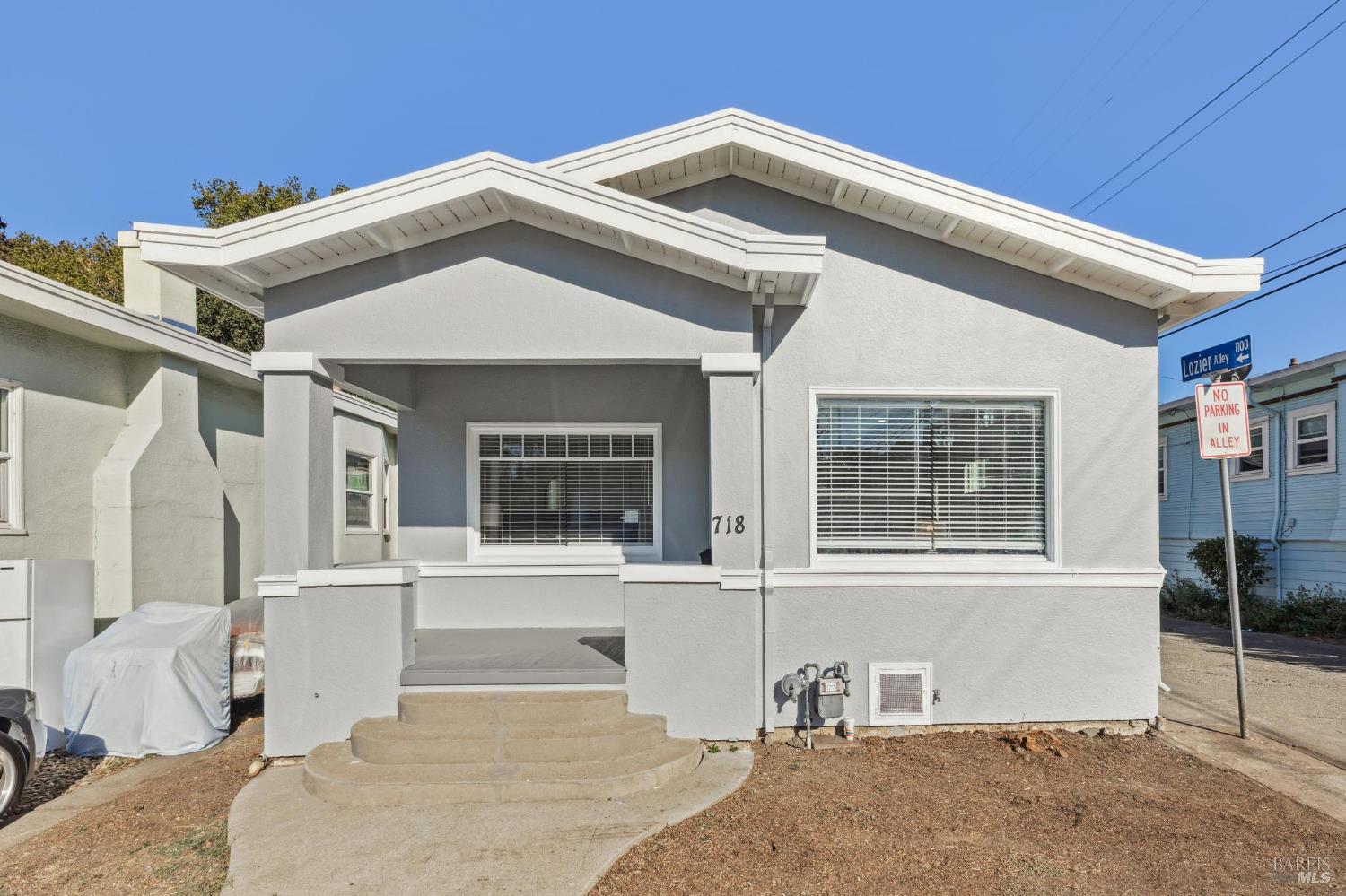 Front Image Thumbnail for BA325083228