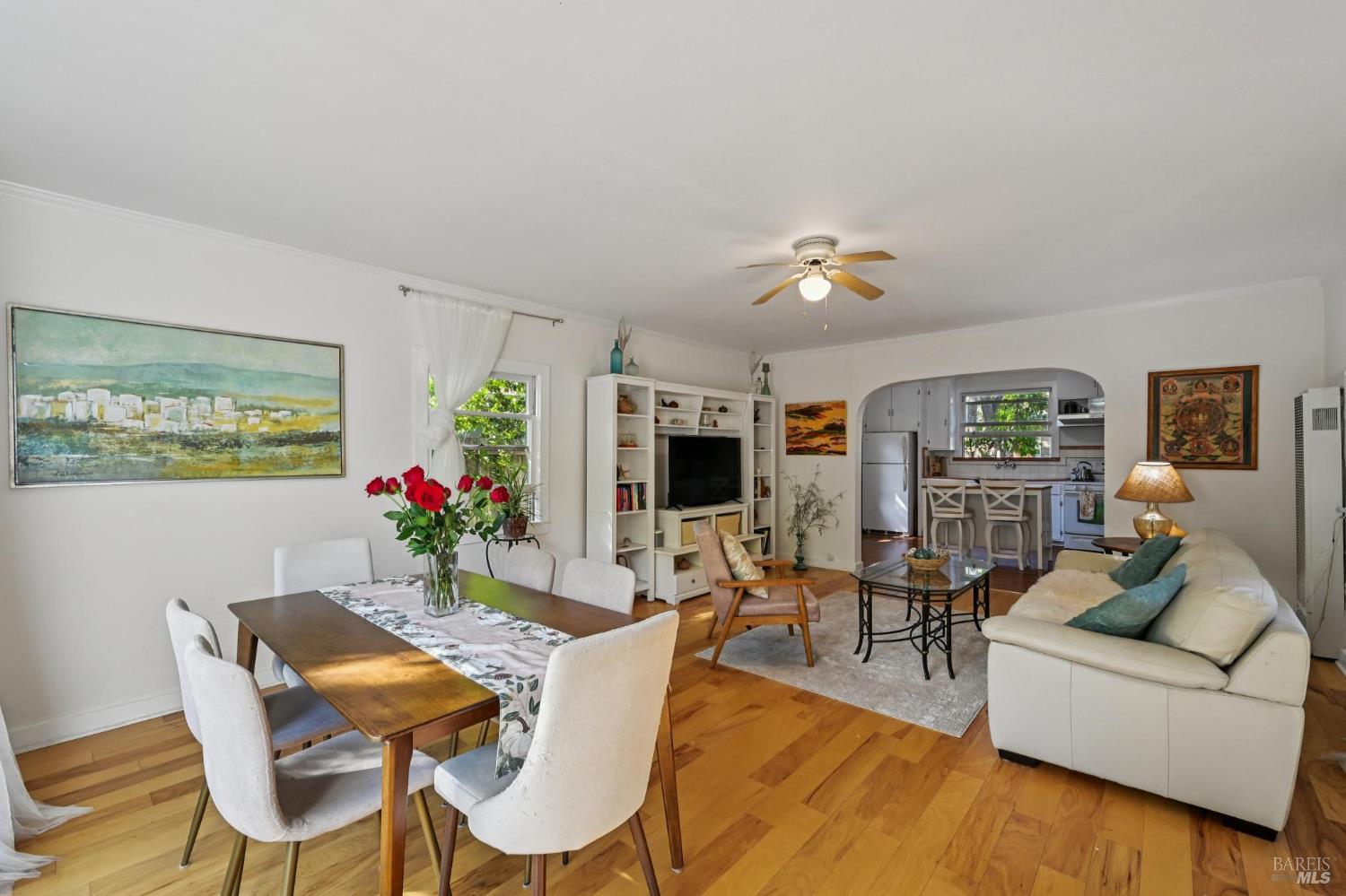 Detail Gallery Image 12 of 39 For 211 the Alameda Unkn, San Anselmo,  CA 94960 - 2 Beds | 2 Baths