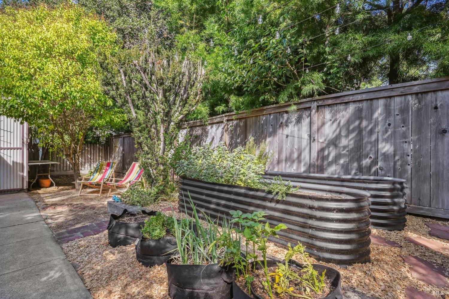 Detail Gallery Image 26 of 39 For 211 the Alameda Unkn, San Anselmo,  CA 94960 - 2 Beds | 2 Baths