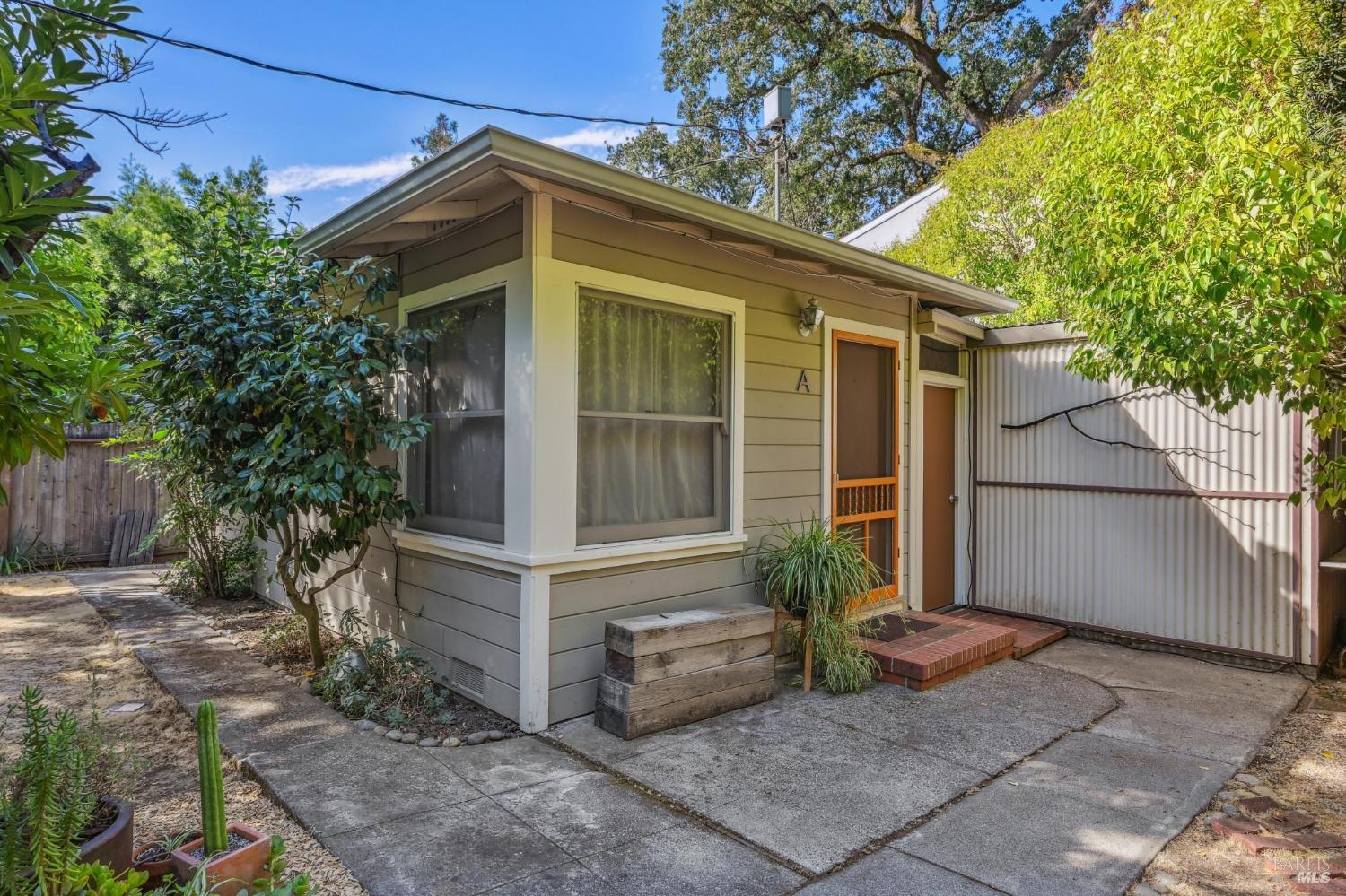 Detail Gallery Image 30 of 39 For 211 the Alameda Unkn, San Anselmo,  CA 94960 - 2 Beds | 2 Baths