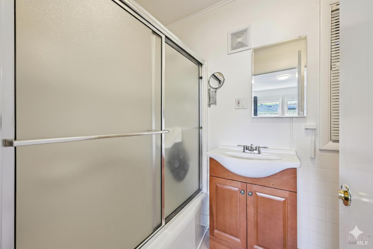 Detail Gallery Image 36 of 39 For 211 the Alameda Unkn, San Anselmo,  CA 94960 - 2 Beds | 2 Baths