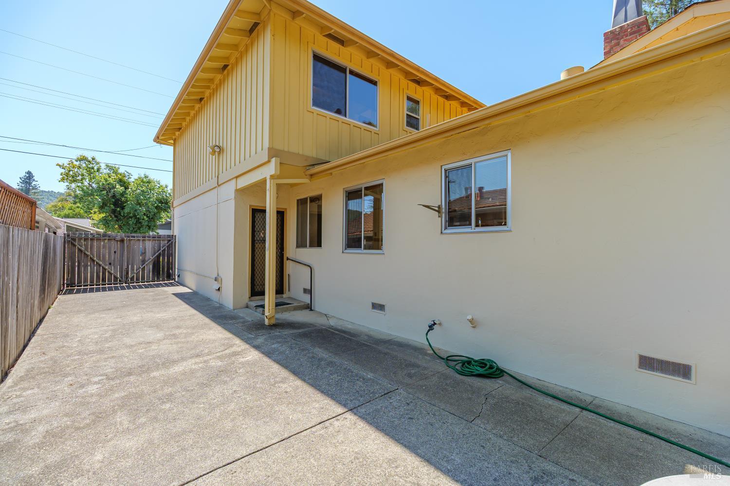 Detail Gallery Image 16 of 25 For 432 Calle De La Mesa Unkn, Novato,  CA 94949 - 4 Beds | 3/1 Baths