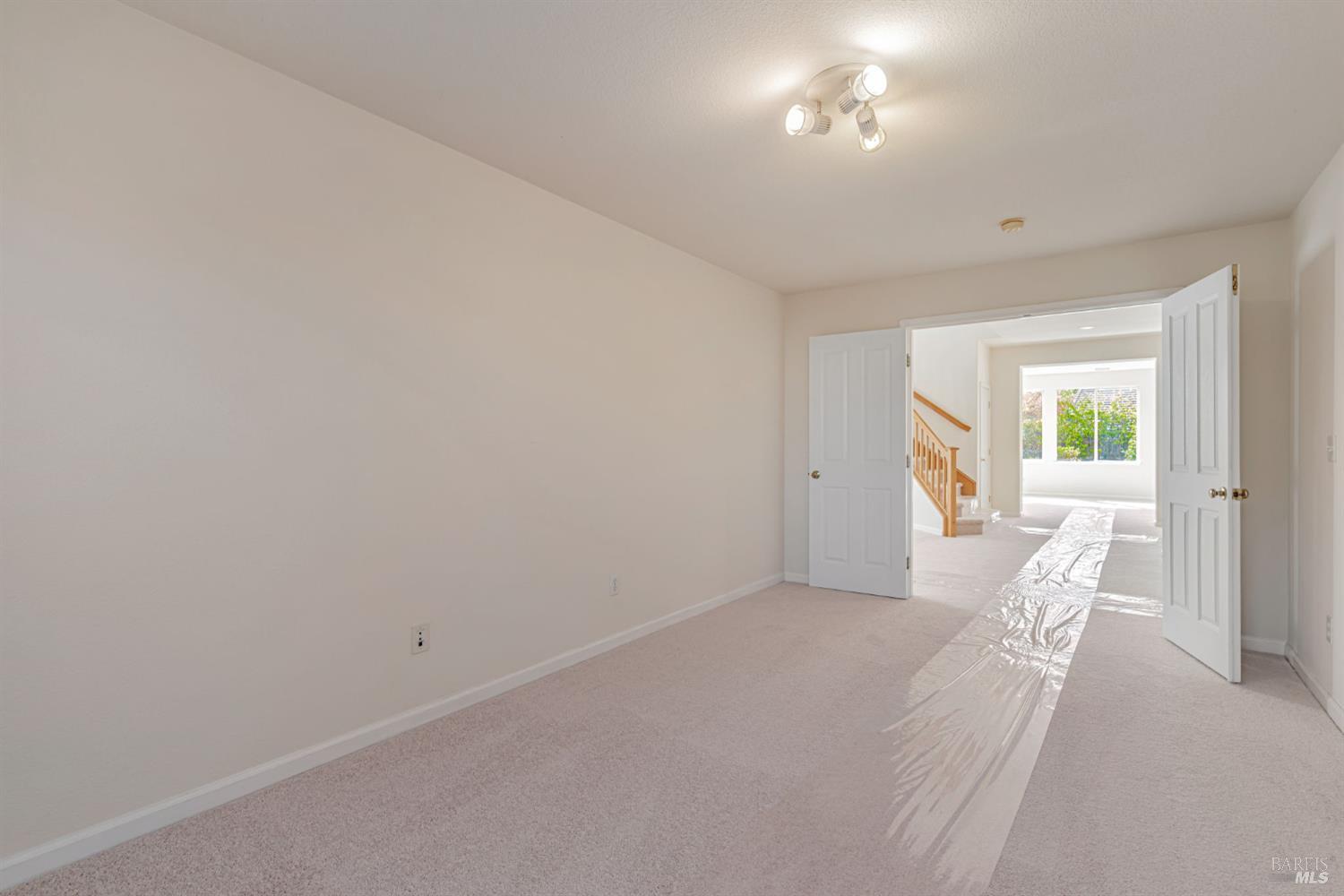 Detail Gallery Image 16 of 49 For 6206 Pebble Beach Dr, Vallejo,  CA 94591 - 5 Beds | 4 Baths