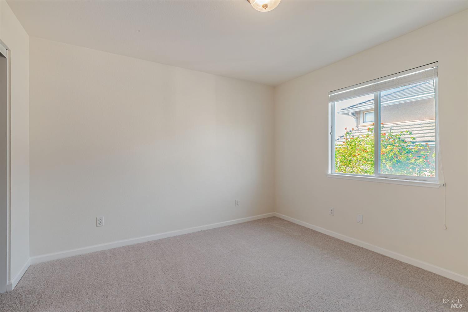 Detail Gallery Image 32 of 49 For 6206 Pebble Beach Dr, Vallejo,  CA 94591 - 5 Beds | 4 Baths