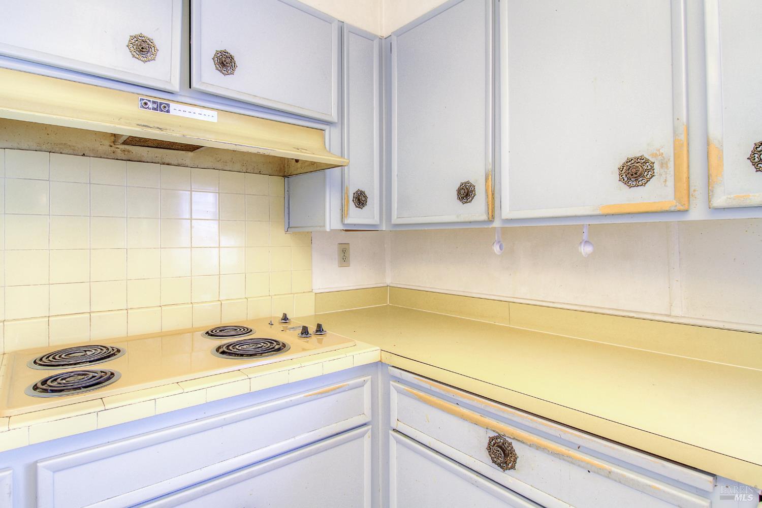 Detail Gallery Image 11 of 30 For 213 Monarch Ct, Santa Rosa,  CA 95401 - 2 Beds | 2 Baths