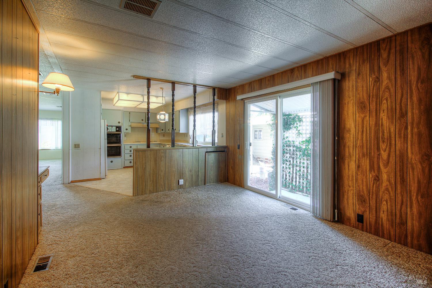 Detail Gallery Image 17 of 30 For 213 Monarch Ct, Santa Rosa,  CA 95401 - 2 Beds | 2 Baths