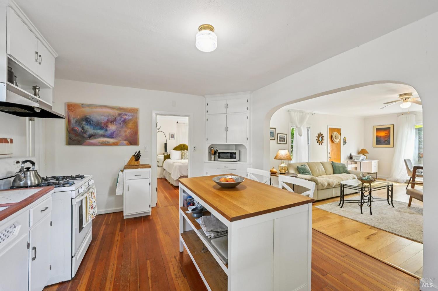 Detail Gallery Image 19 of 39 For 211 the Alameda Unkn, San Anselmo,  CA 94960 - 2 Beds | 2 Baths