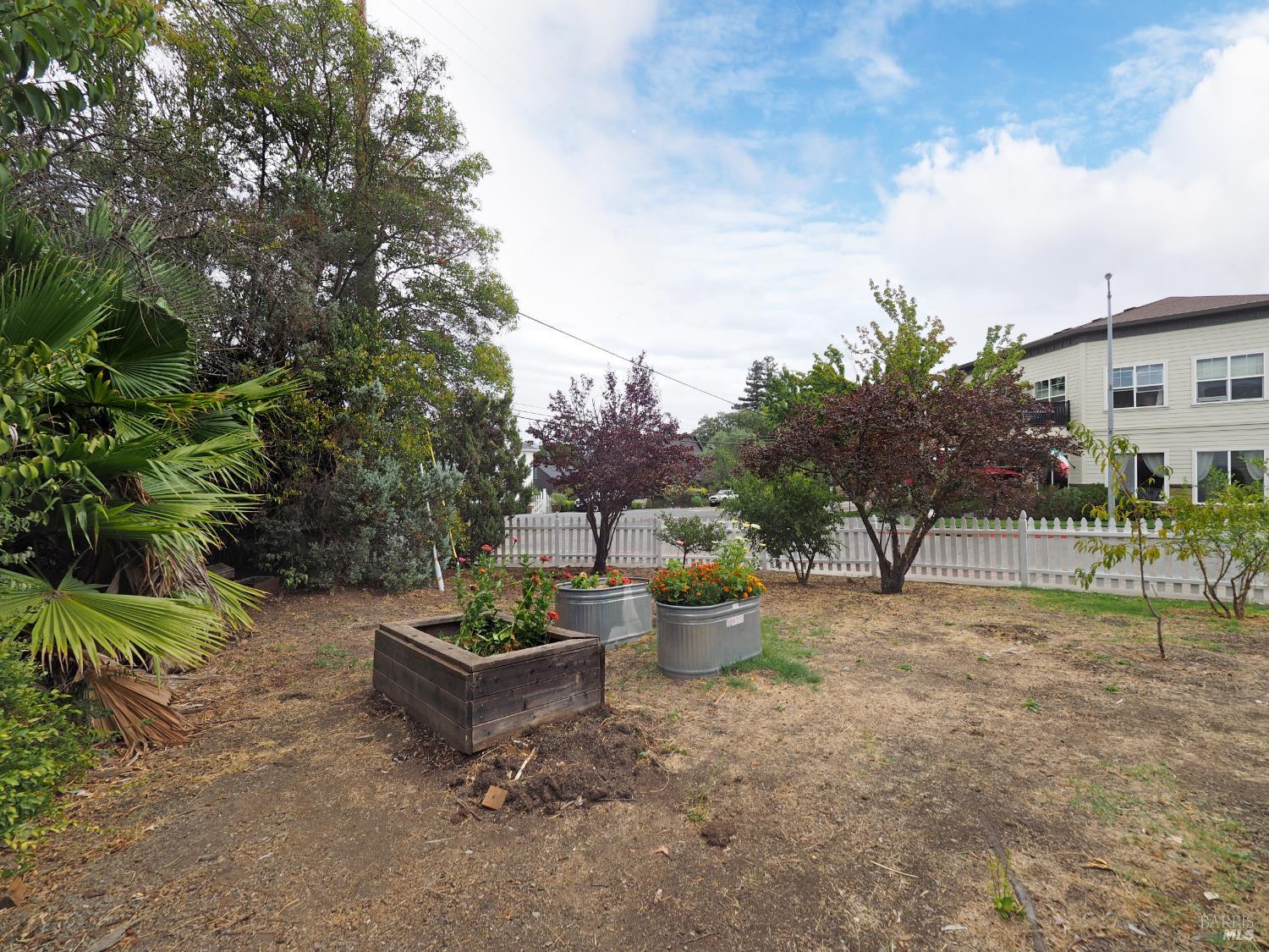 Detail Gallery Image 25 of 50 For 115 School House Ln, Geyserville,  CA 95441 - – Beds | – Baths