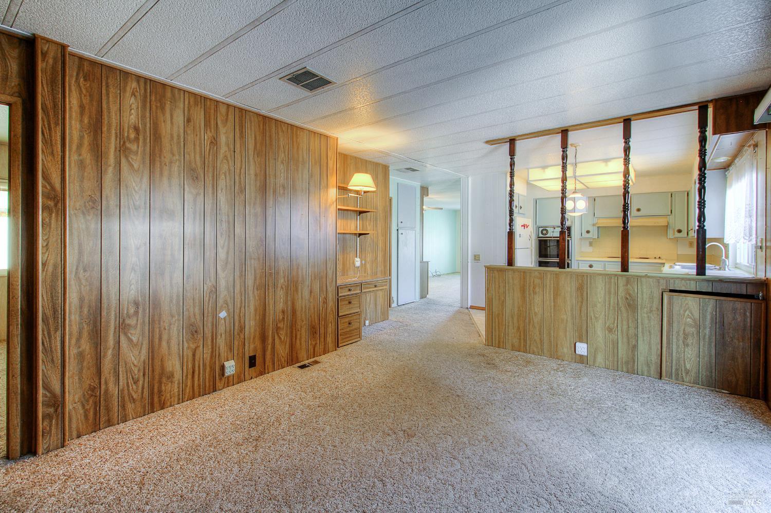 Detail Gallery Image 16 of 30 For 213 Monarch Ct, Santa Rosa,  CA 95401 - 2 Beds | 2 Baths