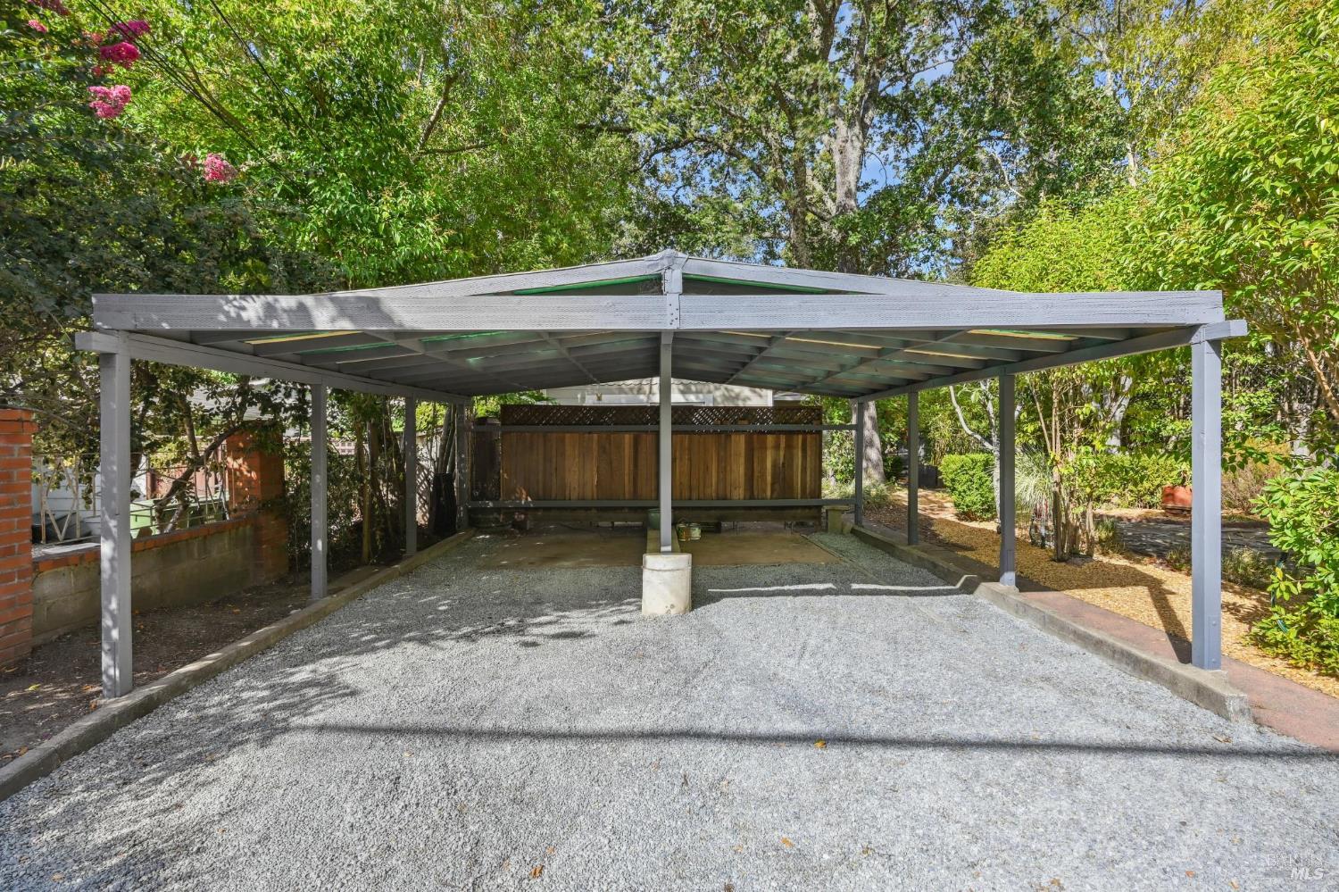 Detail Gallery Image 2 of 39 For 211 the Alameda Unkn, San Anselmo,  CA 94960 - 2 Beds | 2 Baths