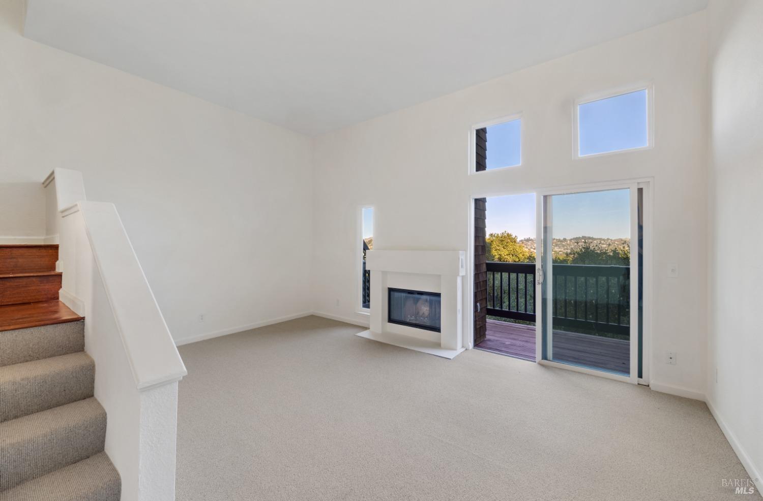 Detail Gallery Image 18 of 51 For 204 Bay Vista Cir, Sausalito,  CA 94965 - 2 Beds | 2 Baths