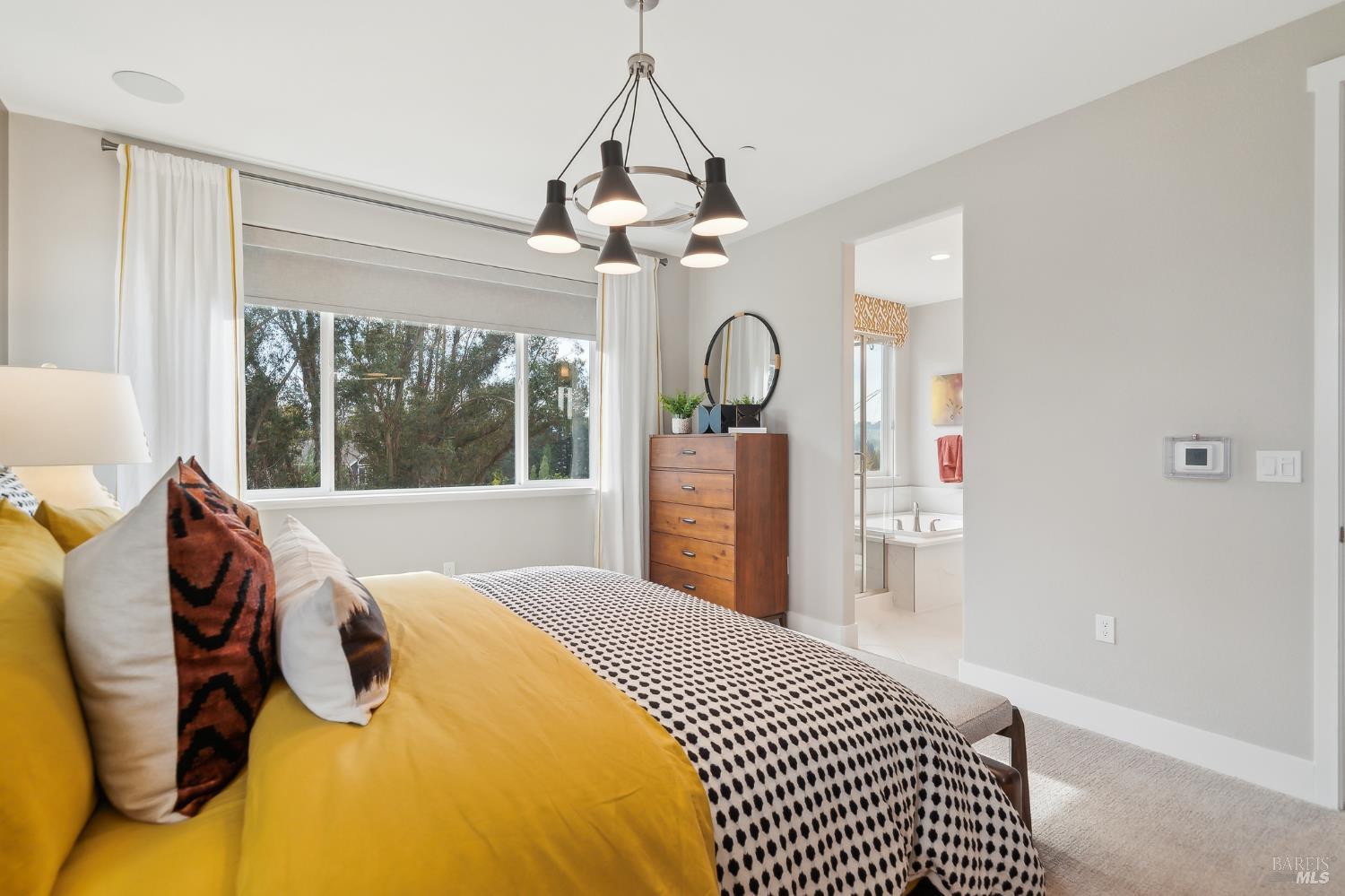 Detail Gallery Image 17 of 25 For 51 Denova Ln, Martinez,  CA 94553 - 4 Beds | 3 Baths