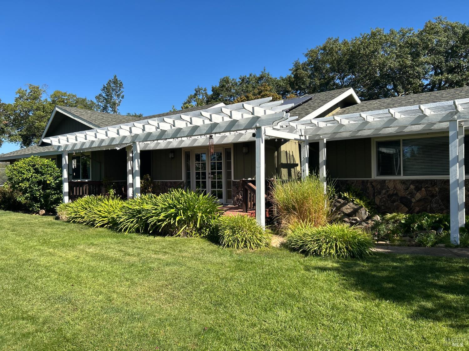 Detail Gallery Image 3 of 30 For 271 White Cottage Rd, Angwin,  CA 94508 - 4 Beds | 2 Baths