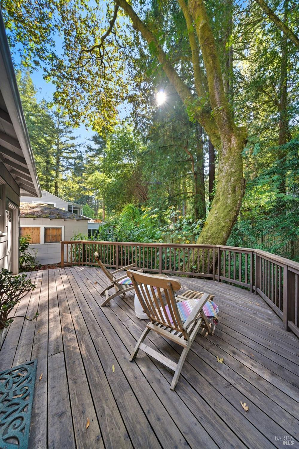 Detail Gallery Image 44 of 60 For 39 Bridge Rd, Larkspur,  CA 94939 - 2 Beds | 1/1 Baths