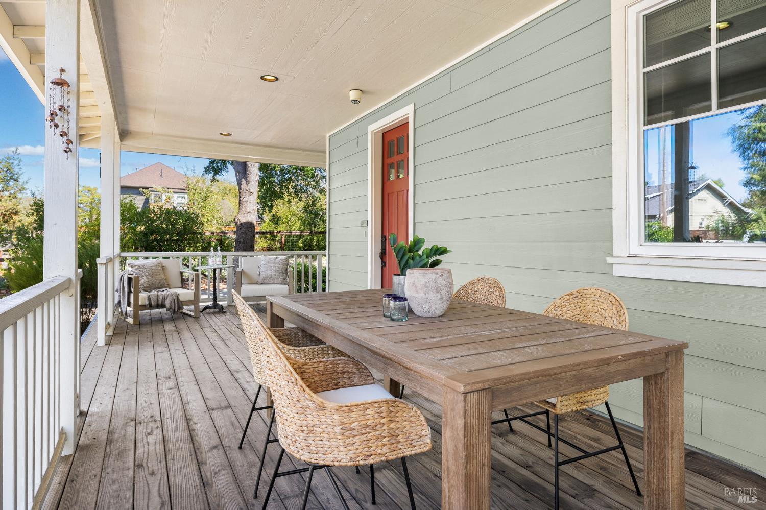 Detail Gallery Image 3 of 50 For 58 Randolph St, Napa,  CA 94559 - 4 Beds | 4/1 Baths