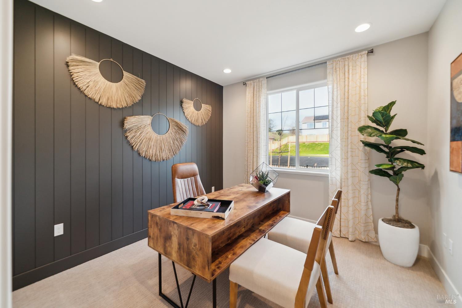 Detail Gallery Image 10 of 25 For 51 Denova Ln, Martinez,  CA 94553 - 4 Beds | 3 Baths