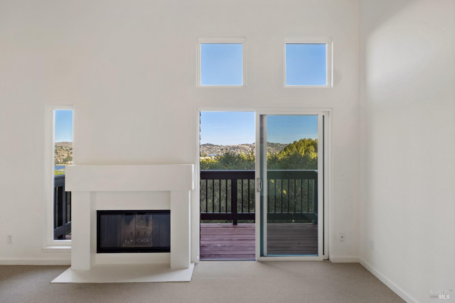 Detail Gallery Image 21 of 51 For 204 Bay Vista Cir, Sausalito,  CA 94965 - 2 Beds | 2 Baths