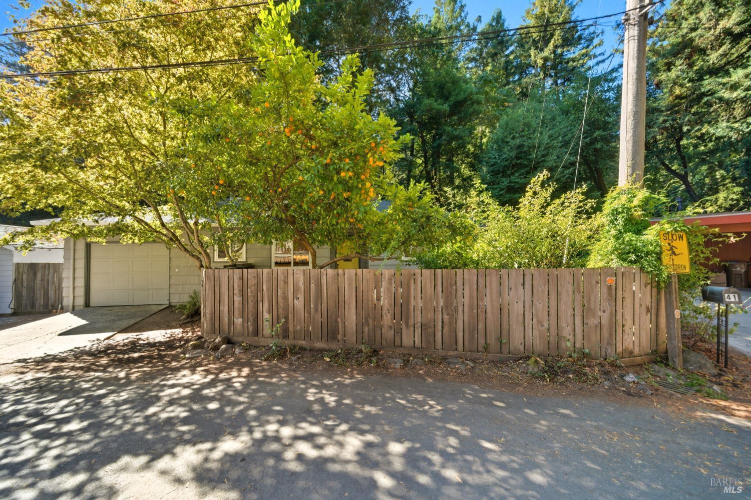 Detail Gallery Image 51 of 60 For 39 Bridge Rd, Larkspur,  CA 94939 - 2 Beds | 1/1 Baths