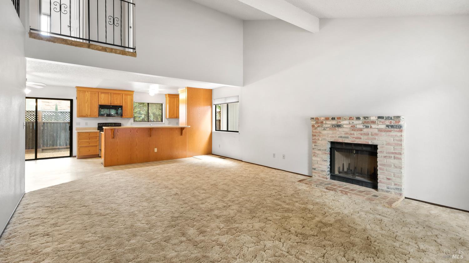 Detail Gallery Image 9 of 49 For 360 Raven Ct, Healdsburg,  CA 95448 - 4 Beds | 2 Baths