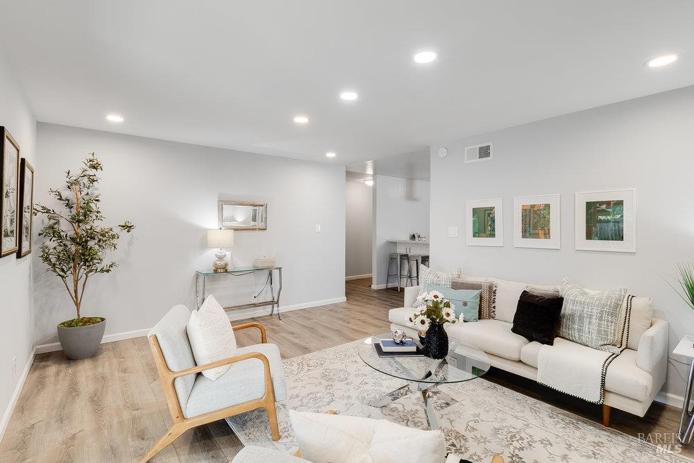 Detail Gallery Image 17 of 42 For 2626 Prestwick Ave, Concord,  CA 94519 - 4 Beds | 2 Baths