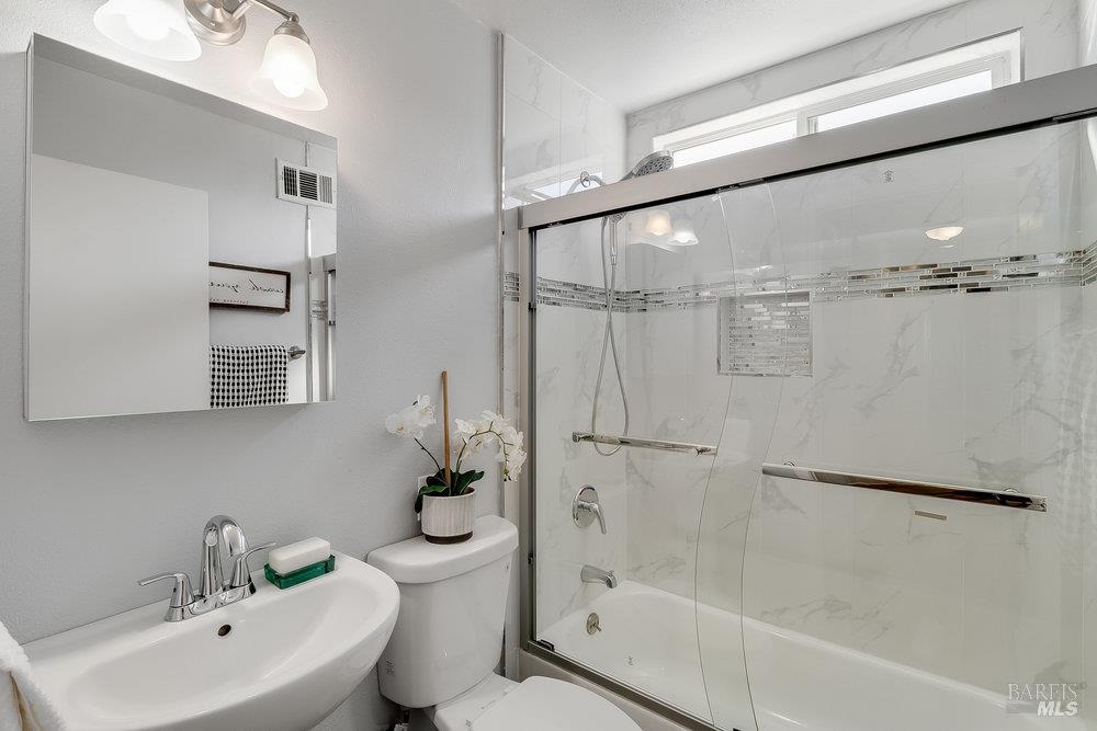 Detail Gallery Image 29 of 42 For 2626 Prestwick Ave, Concord,  CA 94519 - 4 Beds | 2 Baths