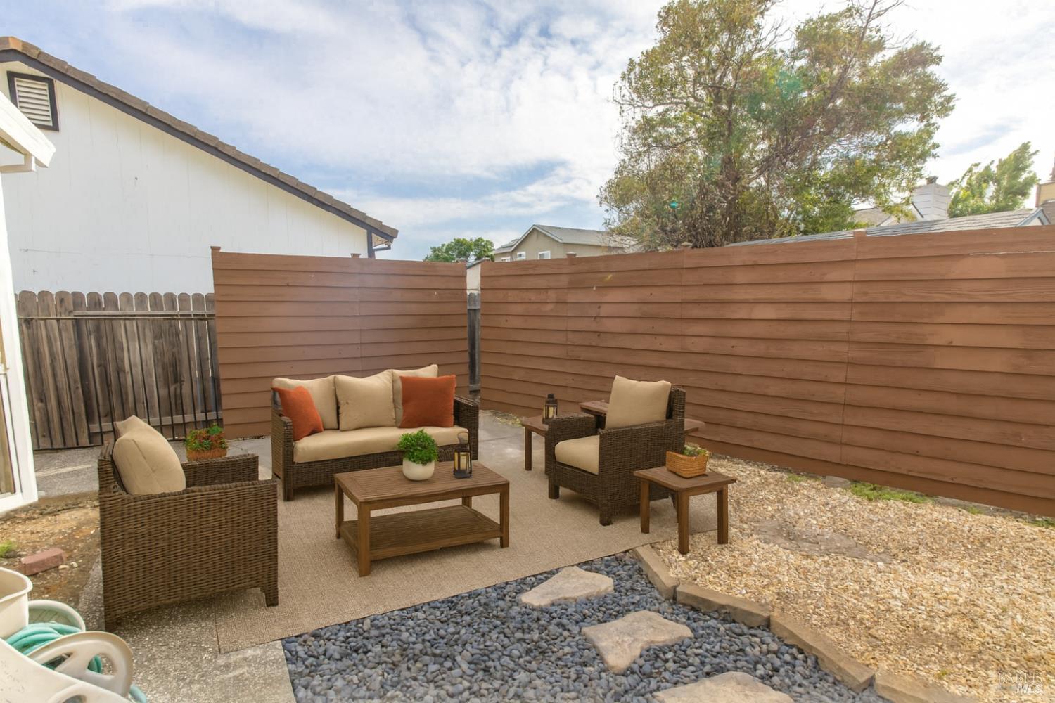 Detail Gallery Image 29 of 35 For 766 Calico Trl, Vacaville,  CA 95687 - 4 Beds | 3 Baths