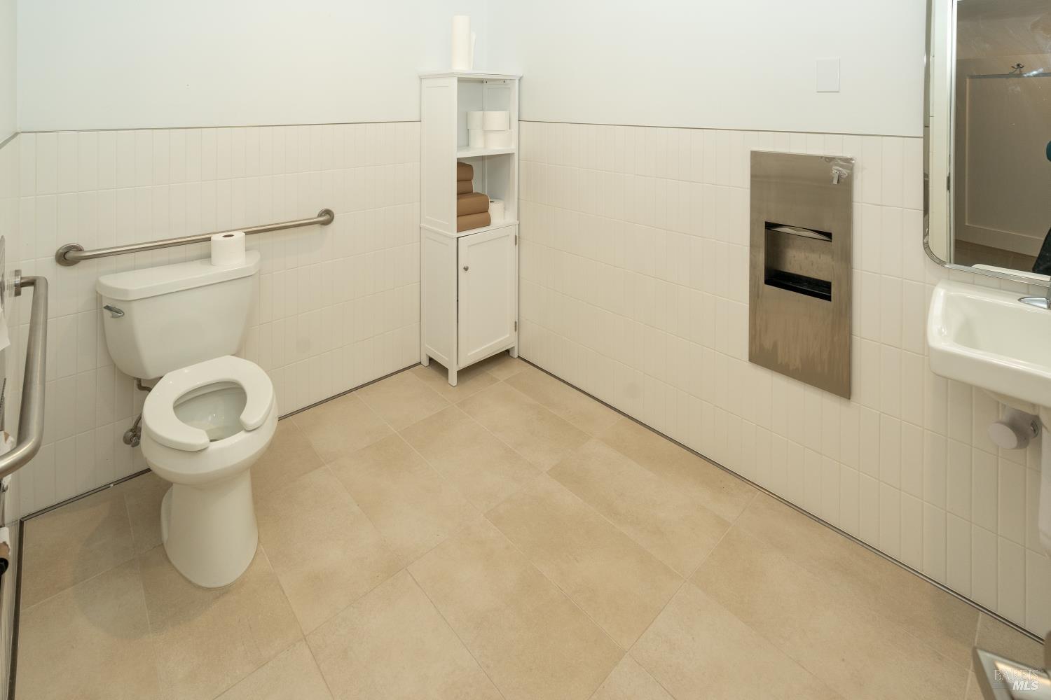 Detail Gallery Image 12 of 14 For 242 Shoreline Hwy, Mill Valley,  CA 94941 - – Beds | – Baths