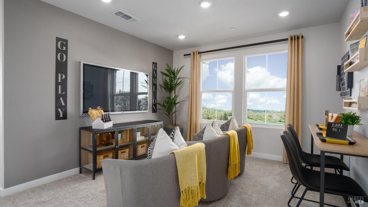 Detail Gallery Image 9 of 11 For 225 Octopus St, Suisun City,  CA 94585 - 3 Beds | 2/1 Baths