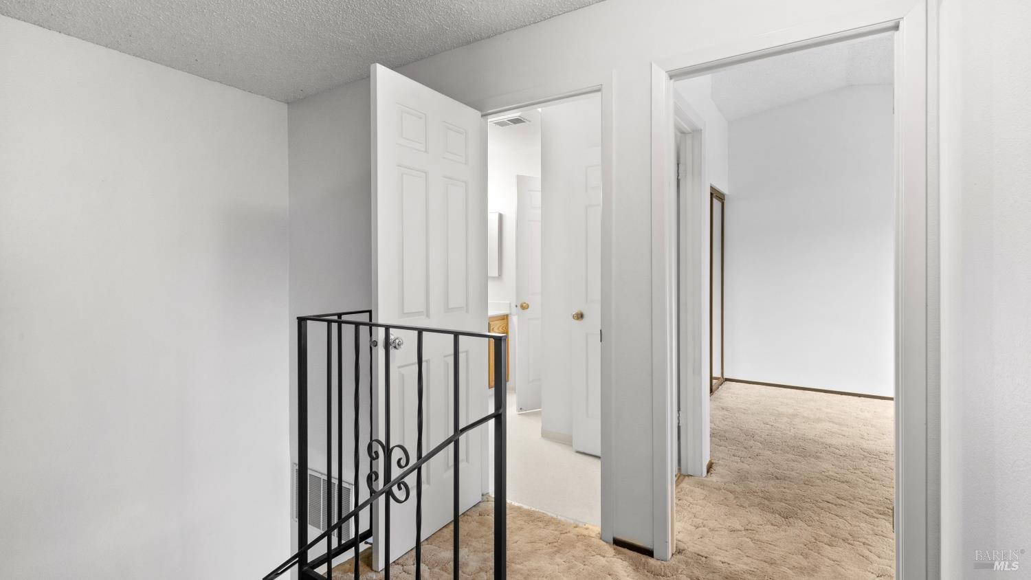 Detail Gallery Image 23 of 49 For 360 Raven Ct, Healdsburg,  CA 95448 - 4 Beds | 2 Baths