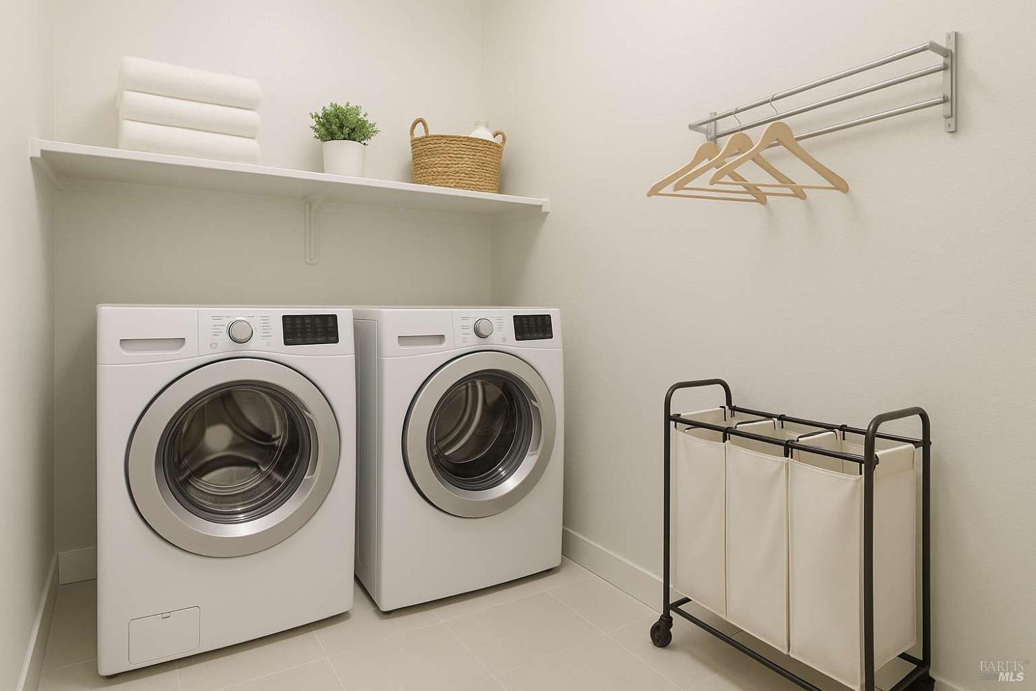 Detail Gallery Image 6 of 14 For 973 Carroll Way, Vacaville,  CA 95687 - 3 Beds | 2 Baths