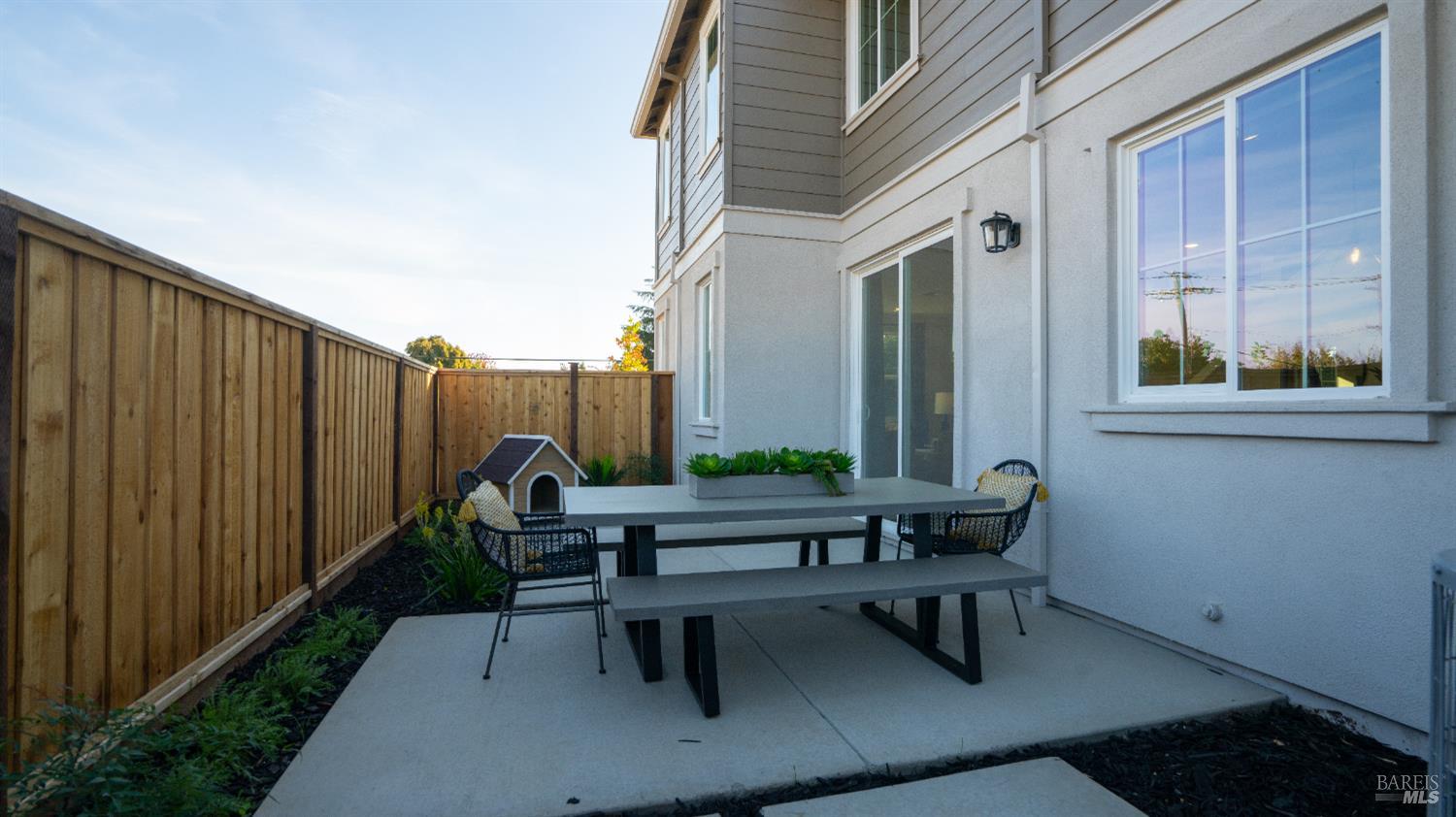 Detail Gallery Image 10 of 11 For 225 Octopus St, Suisun City,  CA 94585 - 3 Beds | 2/1 Baths