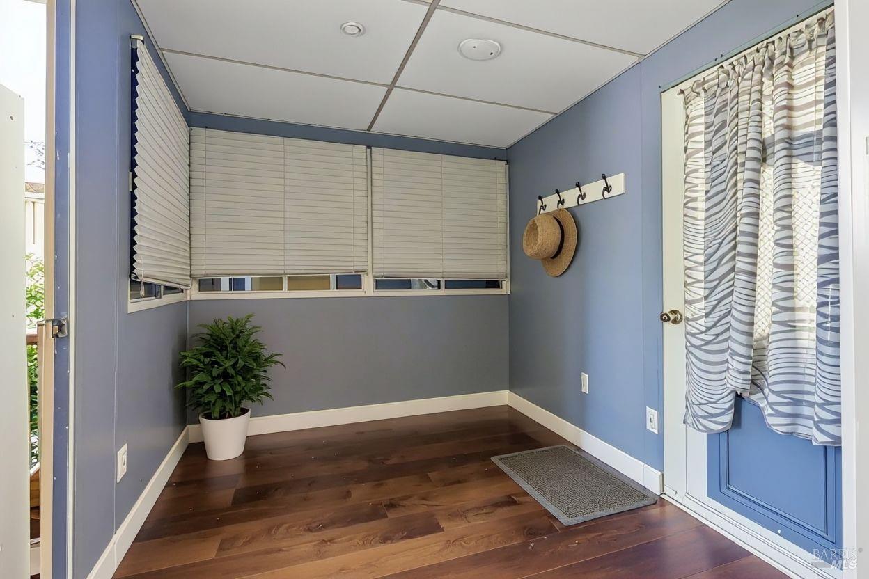 Detail Gallery Image 12 of 27 For 56 Club View Dr, Novato,  CA 94949 - 3 Beds | 2 Baths