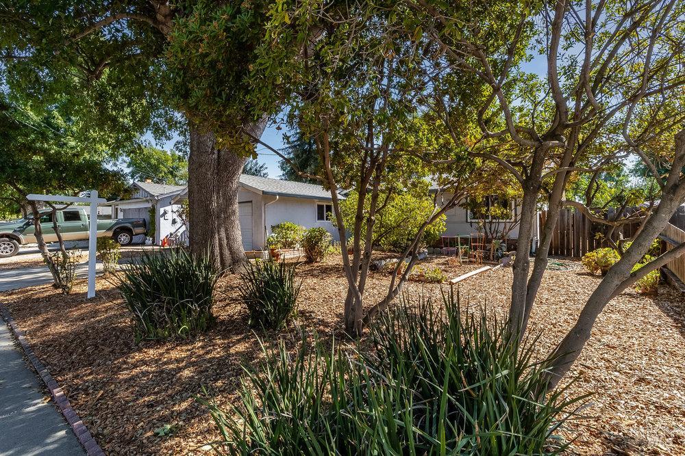 Detail Gallery Image 3 of 42 For 2626 Prestwick Ave, Concord,  CA 94519 - 4 Beds | 2 Baths