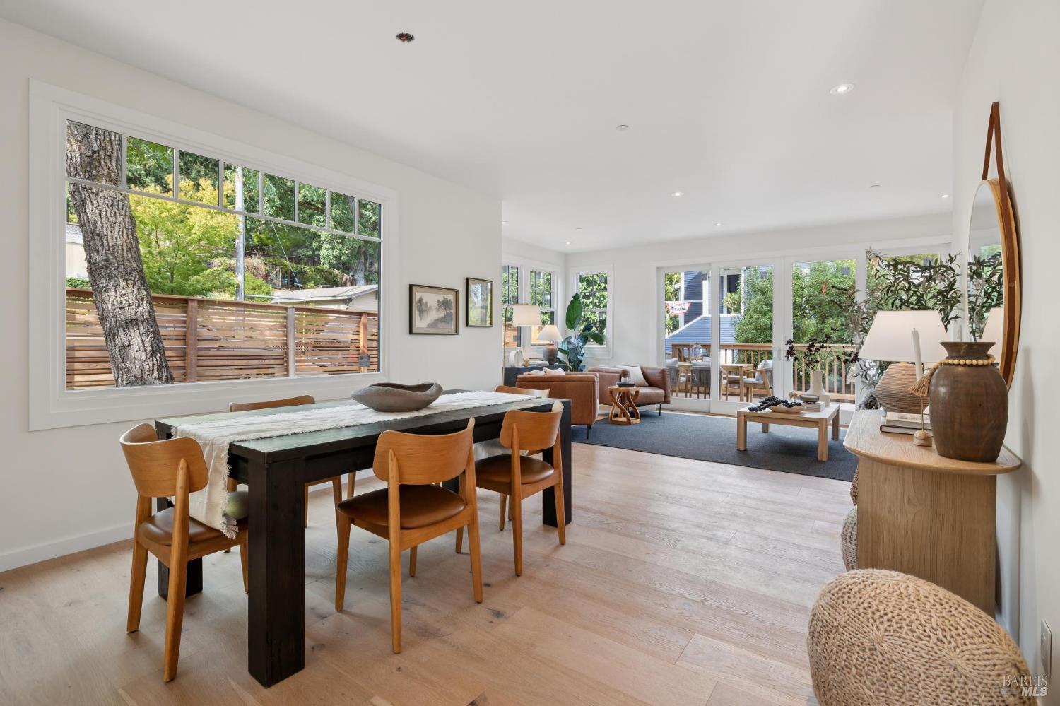 Detail Gallery Image 5 of 63 For 52 Austin Ave, San Anselmo,  CA 94960 - 3 Beds | 3 Baths