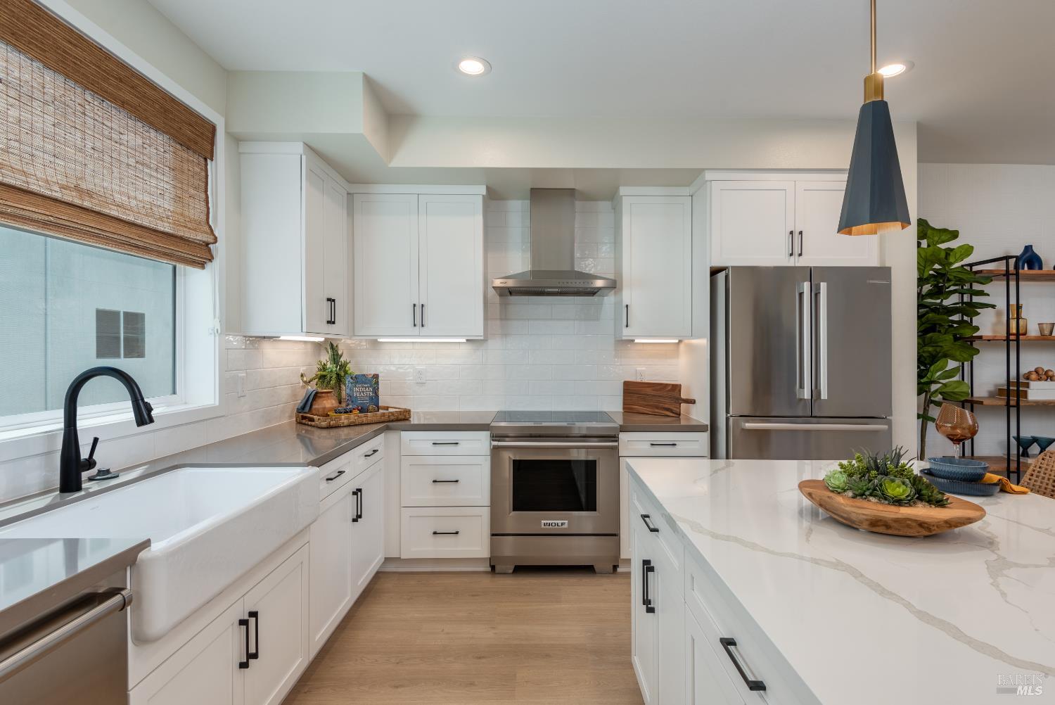 Detail Gallery Image 3 of 7 For 337 Montague Expressway Unkn, Milpitas,  CA 95035 - 3 Beds | 3/1 Baths