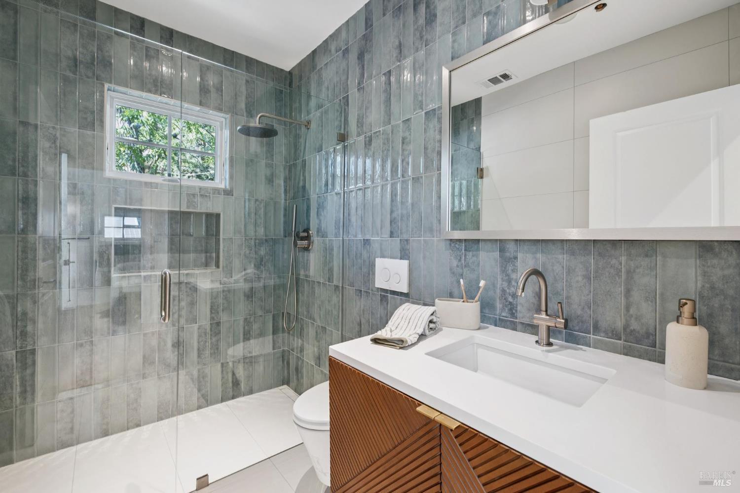 Detail Gallery Image 47 of 63 For 52 Austin Ave, San Anselmo,  CA 94960 - 3 Beds | 3 Baths